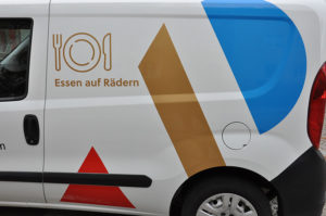 Auto Essen auf Raedern