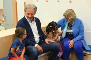 Bürgermeister mit Kinder